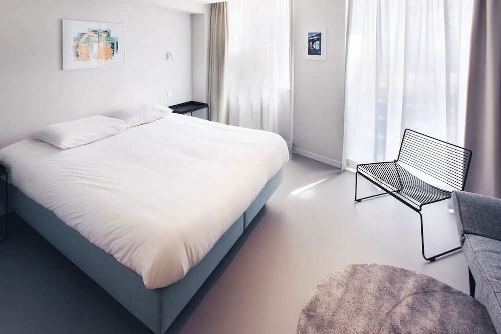 undefined Hotel 171 9