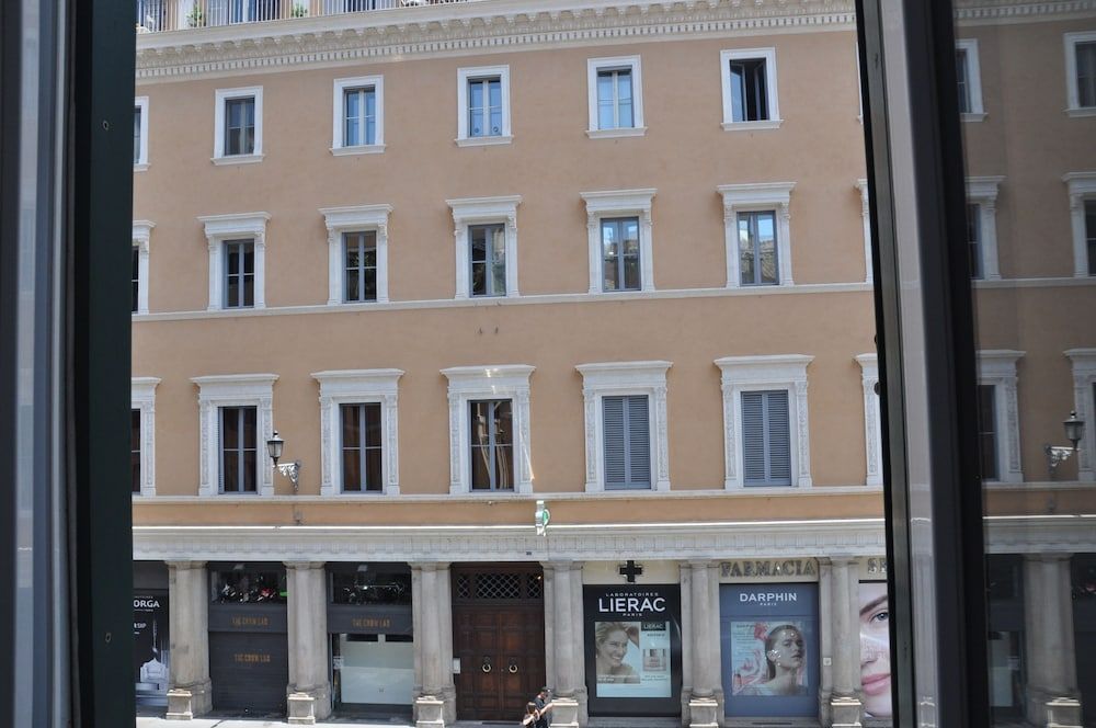 undefined Navona Stay 7