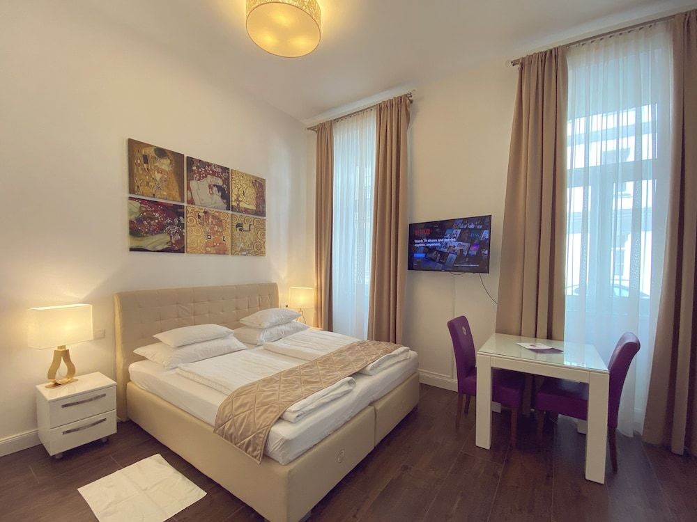 Steiner Residences Vienna Taborstrasse Economy Studio, 1 Queen Bed, Non Smoking, Kitchen 5