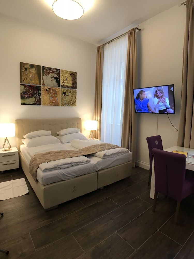 Steiner Residences Vienna Taborstrasse Economy Studio, 1 Queen Bed, Non Smoking, Kitchen 3