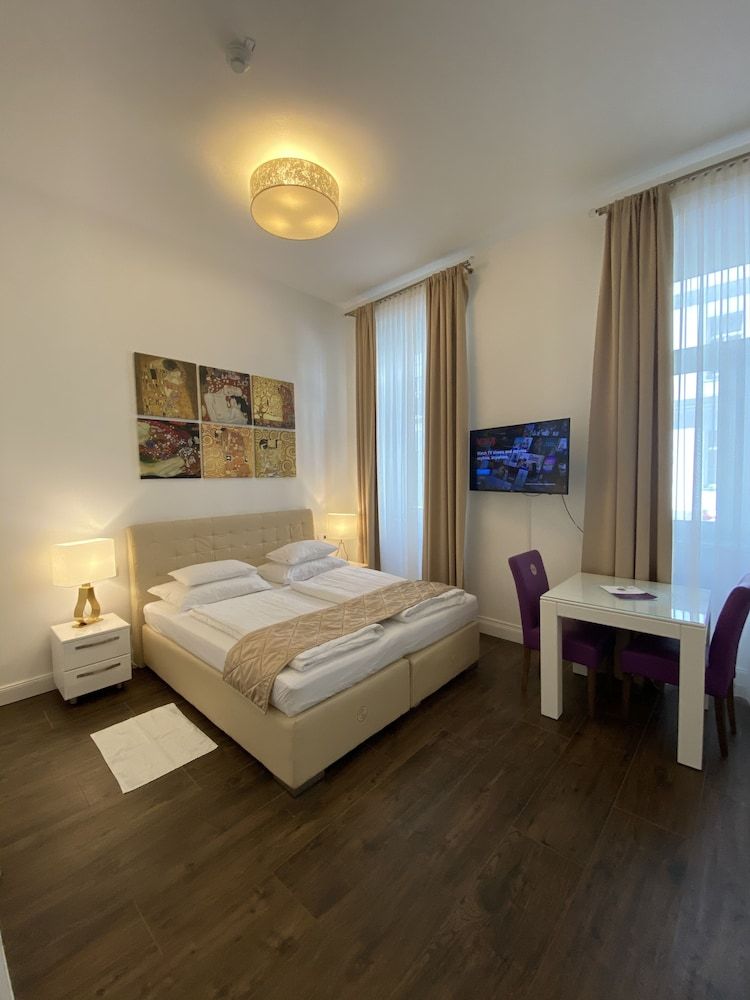 Steiner Residences Vienna Taborstrasse Economy Studio, 1 Queen Bed, Non Smoking, Kitchen 10