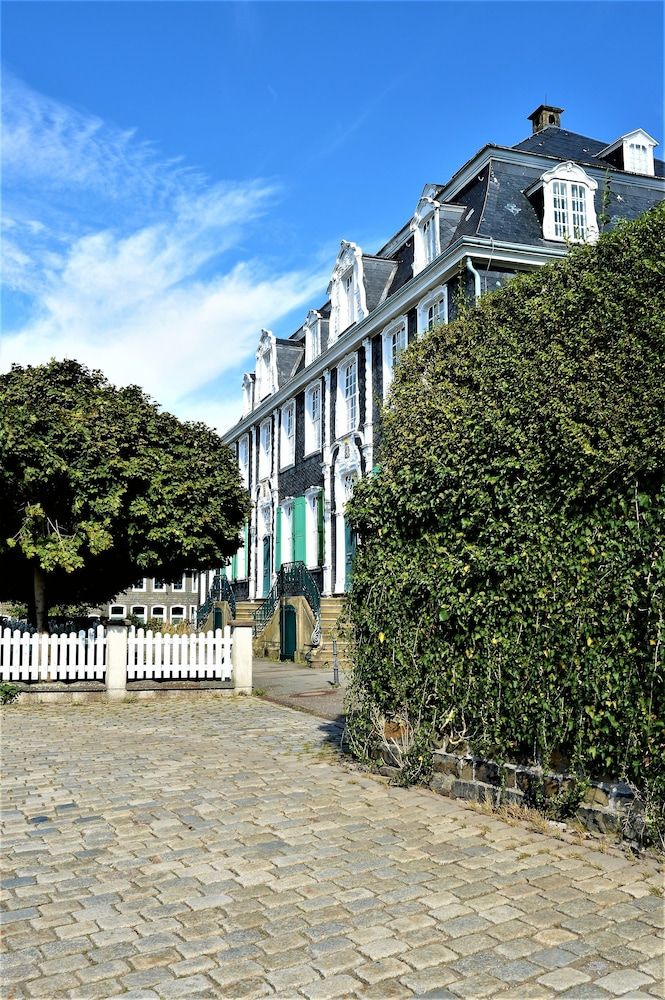 Children's Play Area