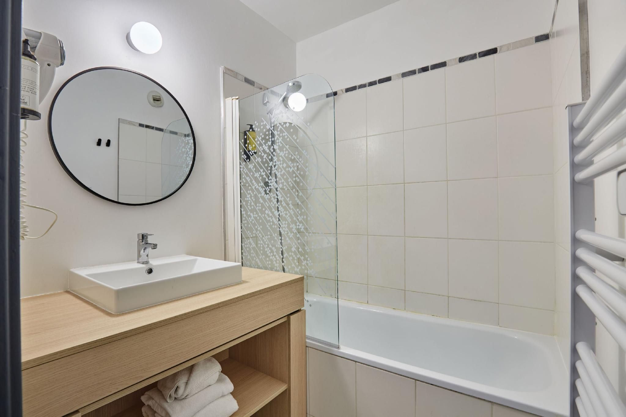 One Bedroom Apartment
