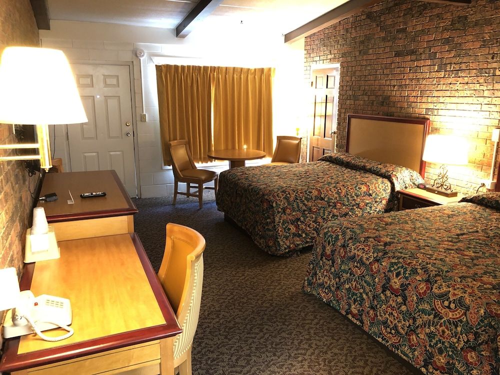 Dunes Inn Standard Double Room 2