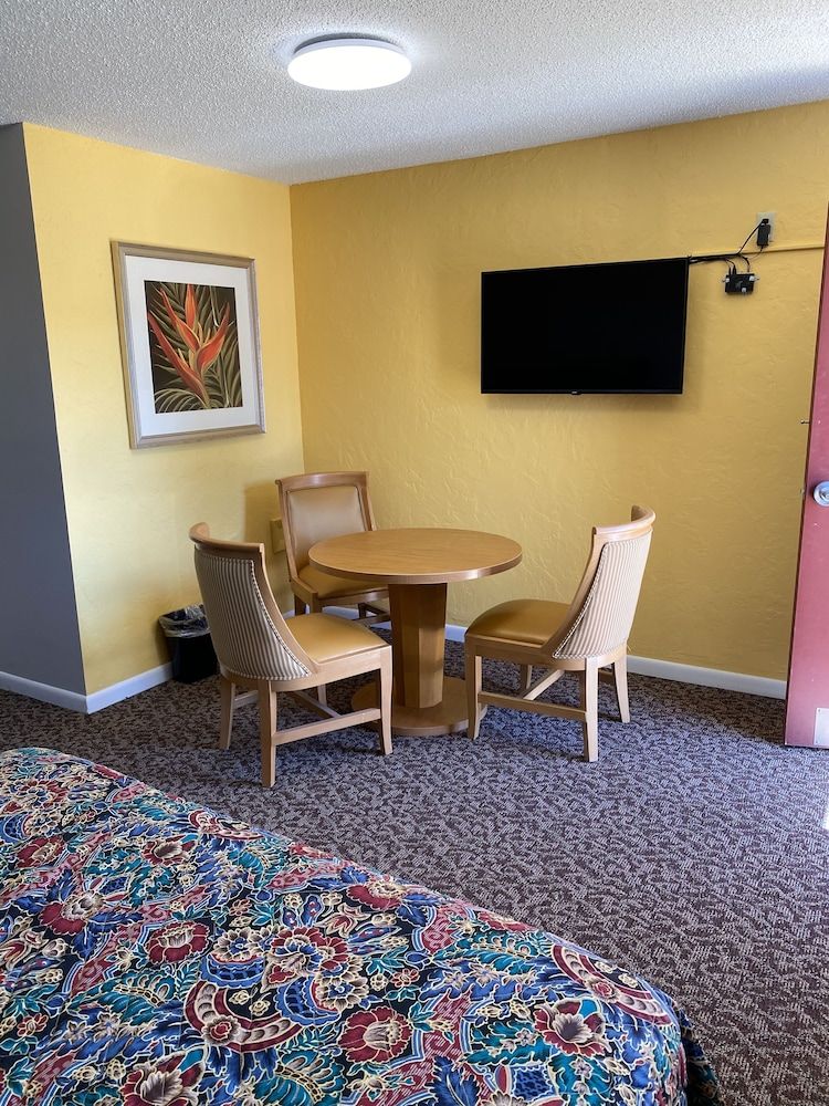 Dunes Inn Standard Double Room 16