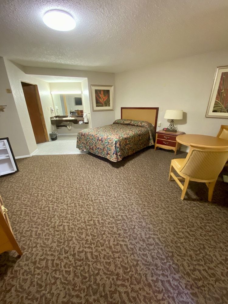 Dunes Inn Standard Single Room 16