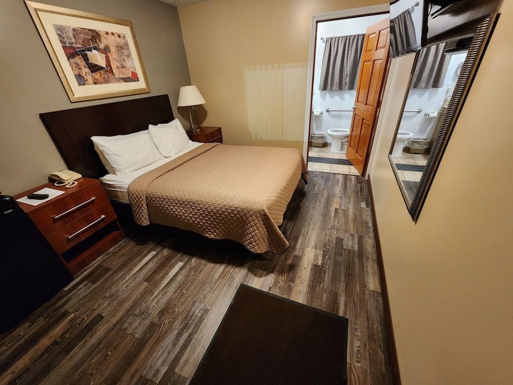 Jefferson Hills Motel Deluxe Single Room