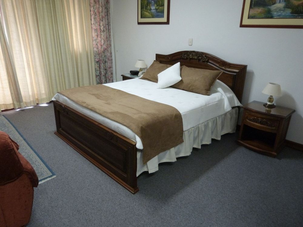 Gran Hotel Pereira Standard Triple Room, 1 Bedroom 3