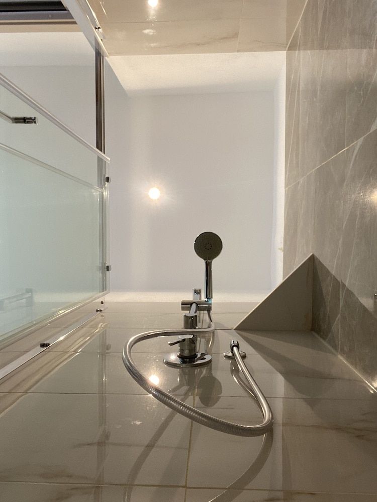 Hotel Victoria Economy Double Room 7