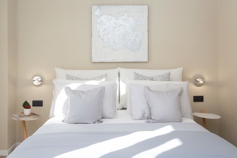 undefined 126 Gracchi Suites 9