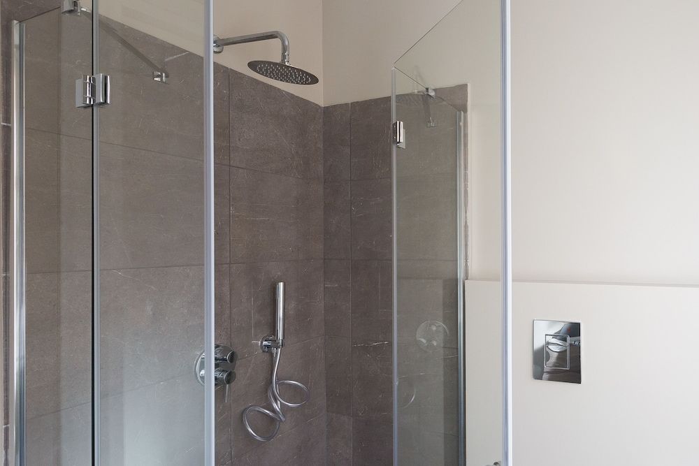 126 Gracchi Suites Double Room, Private Bathroom (Lusso) 16