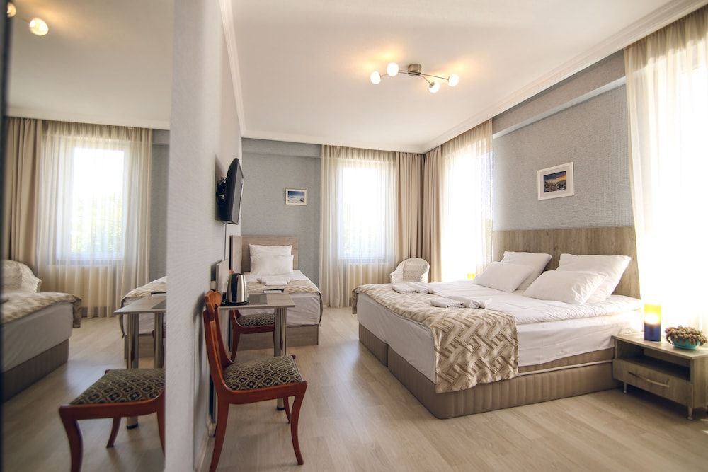 undefined Hotel Kenari 2