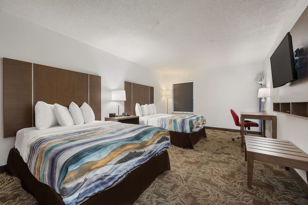 Standard Room, 2 Double Beds, Non Smoking, Refrigerator & Microwave