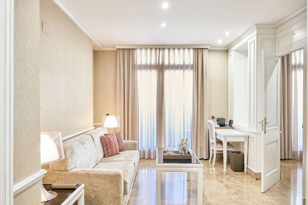 VP Jardín de Recoletos Suite, Terrace 8