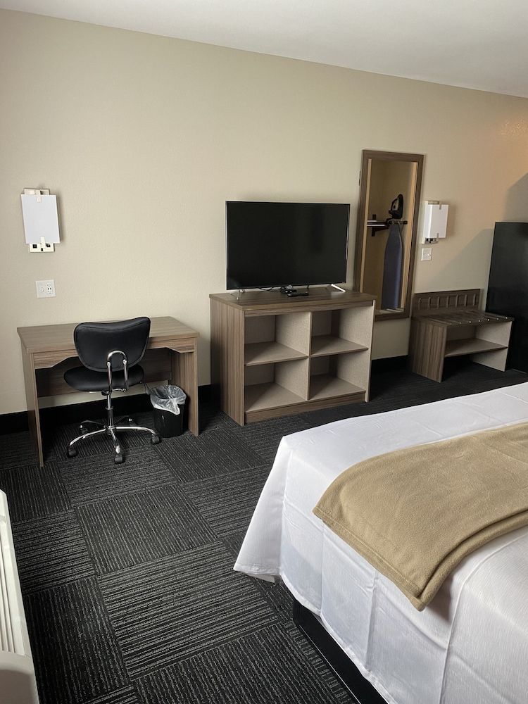 Hotel DeSoto Single Room, 1 King Bed 5