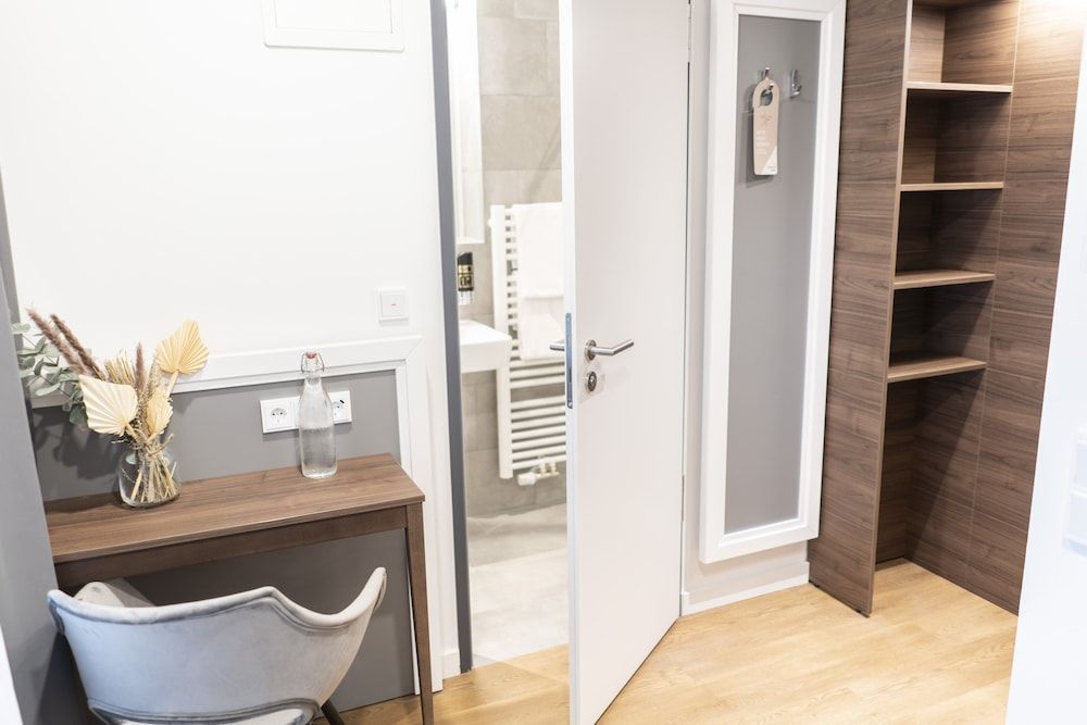 Signature Hotel Skarv Standard Double Room 8