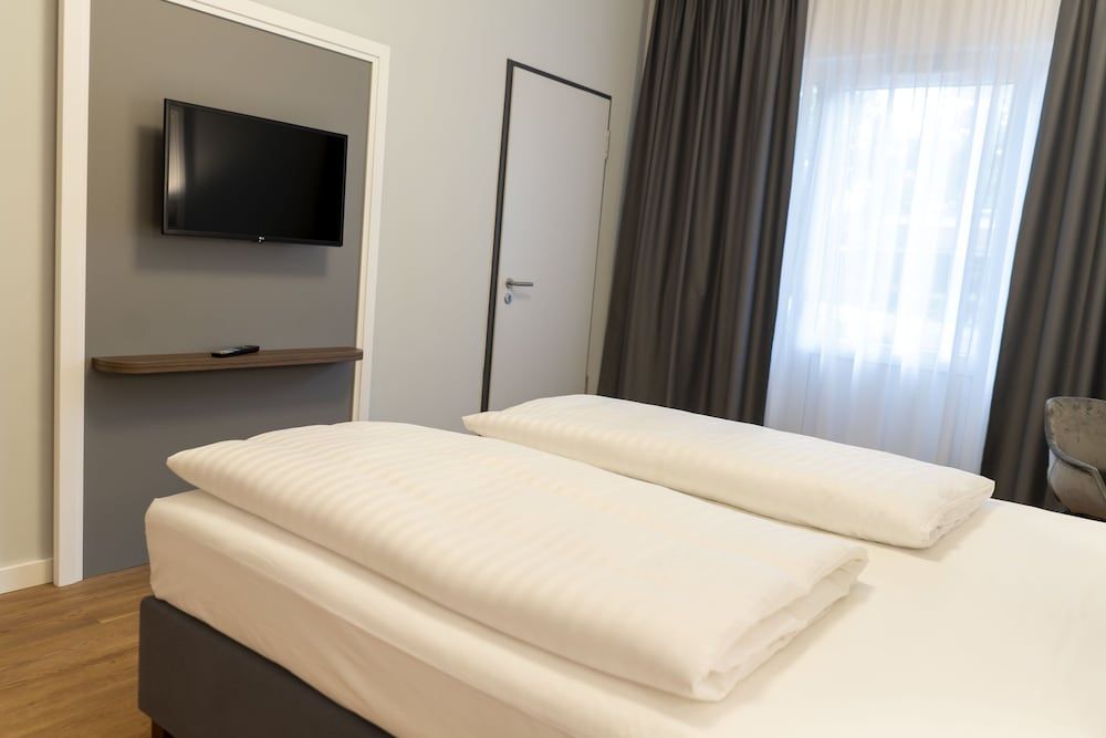 Signature Hotel Skarv Standard Triple Room