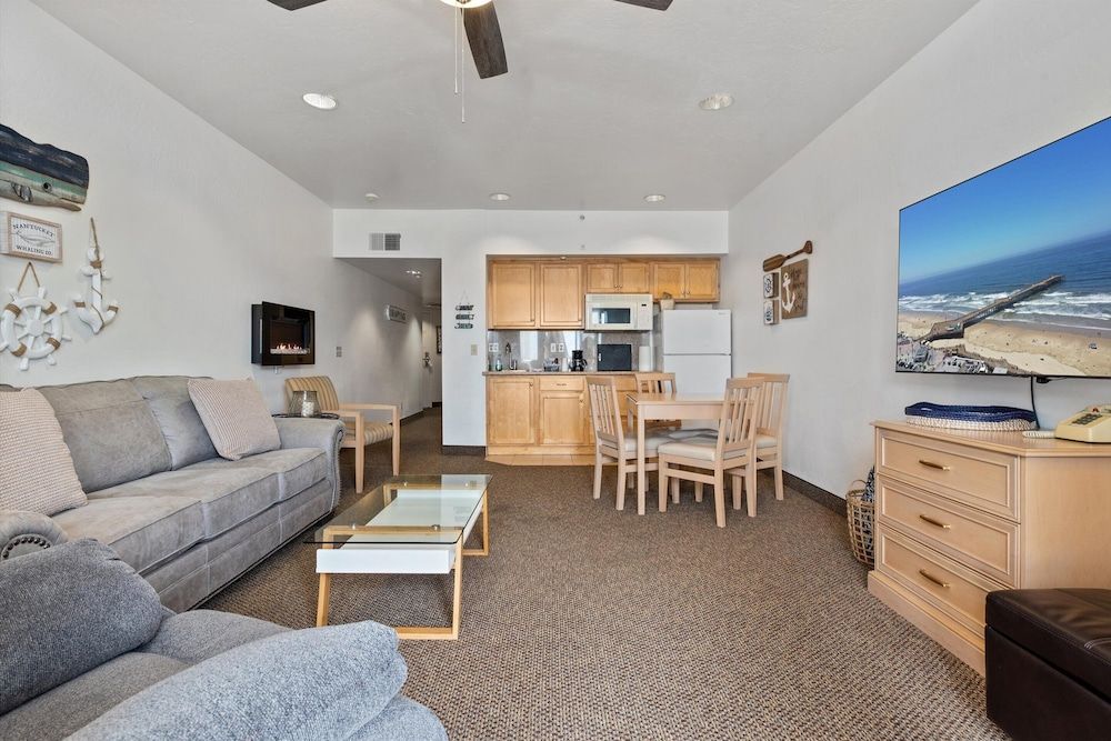 Beach House Inn & Suites 203 - Pirates Cove 5