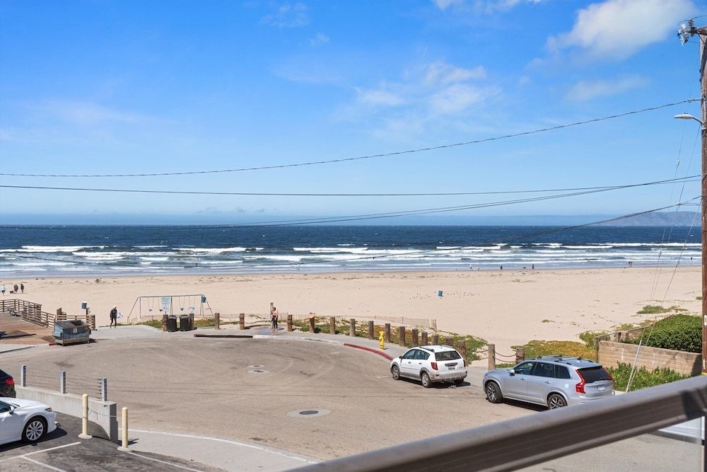 Beach House Inn & Suites 210 - Valerie Michael 1 5