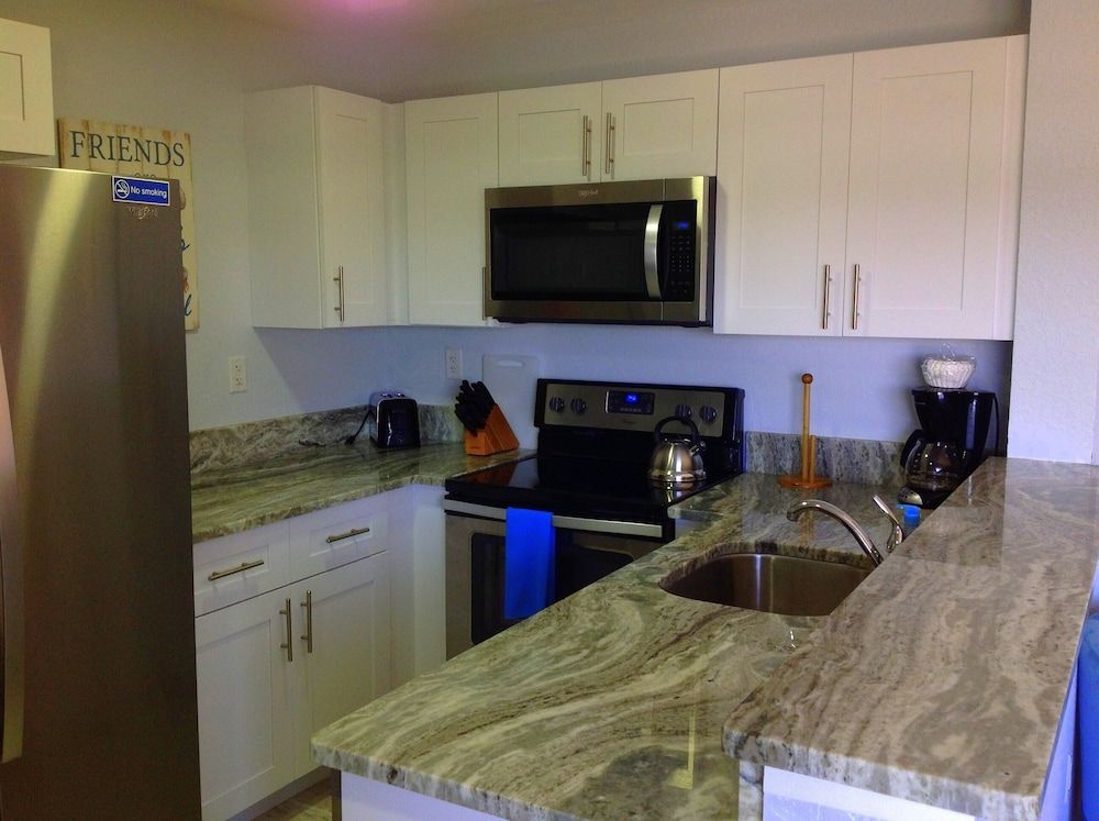 Vistalmar Beach Resort Comfort Condo, 1 Queen Bed with Sofa bed, Non Smoking 4