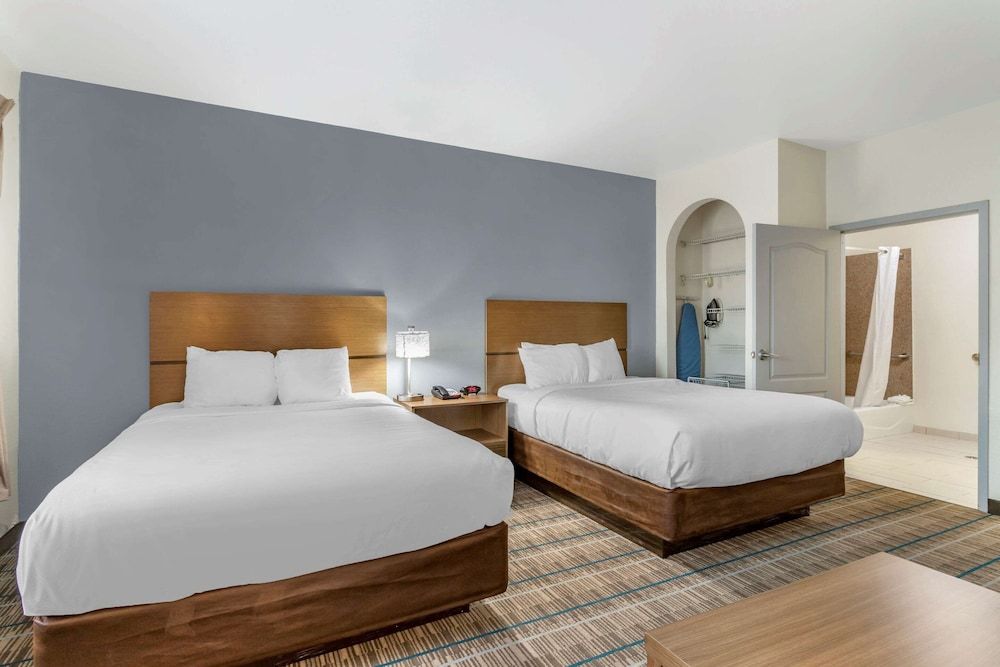 MainStay Suites Port Arthur - Beaumont South Room, Multiple Beds, Accessible, Non Smoking (Efficiency)