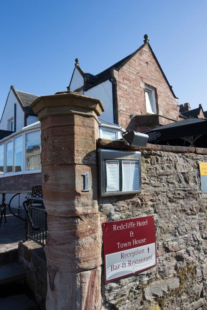 undefined The Redcliffe 5