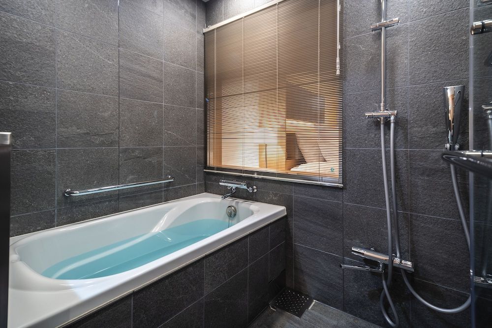 Kyoto Shijo Takakura Hotel grandereverie Superior Double Room, 1 Double Bed, Non Smoking 9