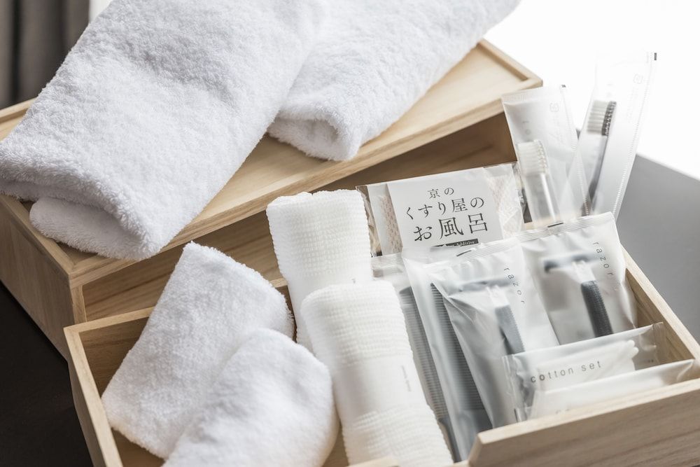 Bathroom amenities