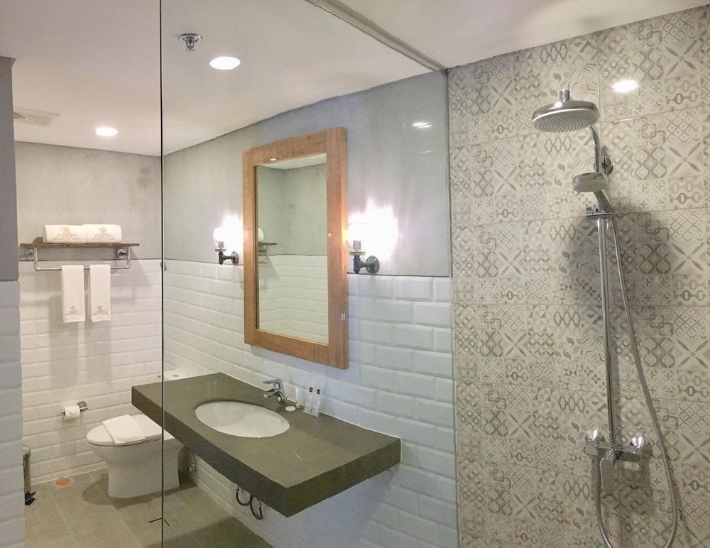 Royale Parc Hotel Tagaytay Deluxe Family Room 2