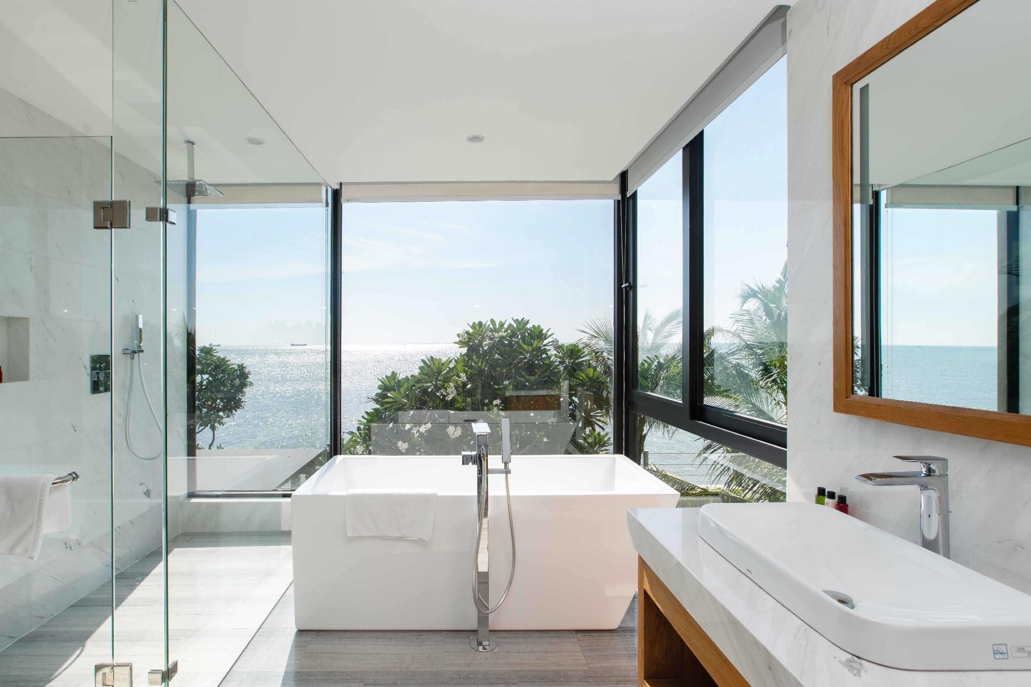 2 Bedroom Royal Suite Ocean View