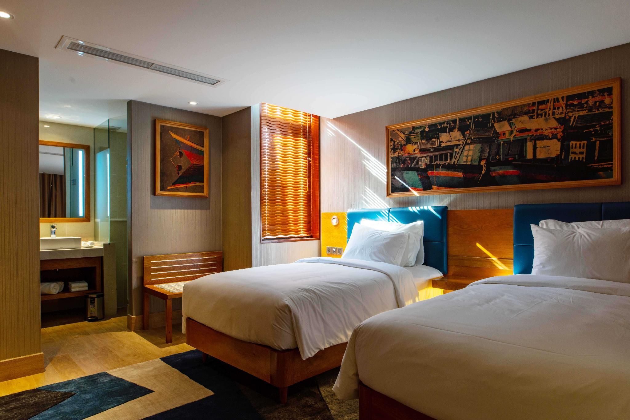 2 Bedroom Royal Suite Ocean View