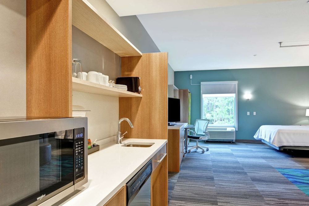 Studio, 2 Queen Beds, Accessible (Hearing)