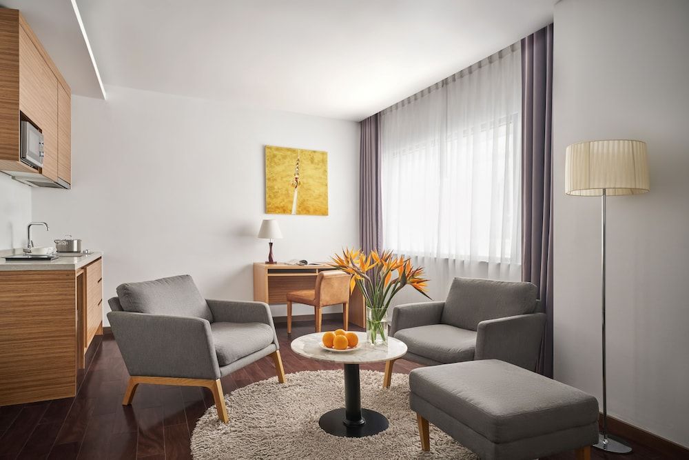 Oakwood Hotel & Apartments Saigon Studio Deluxe Twin 7