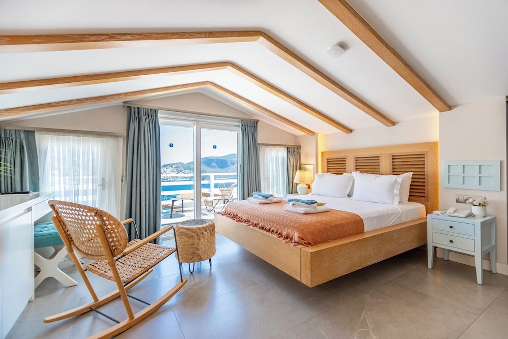 Penthouse Room, Jetted Tub, Sea View