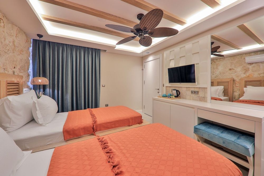 Classic Twin Room