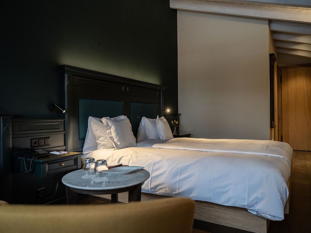 National Zermatt – Matterhorn Views, Sunnegga Gateway & SPA Deluxe Double Room with Matterhorn View 3