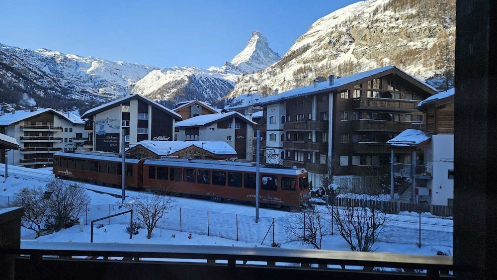 National Zermatt – Matterhorn Views, Sunnegga Gateway & SPA Double Room with Matterhorn View 5