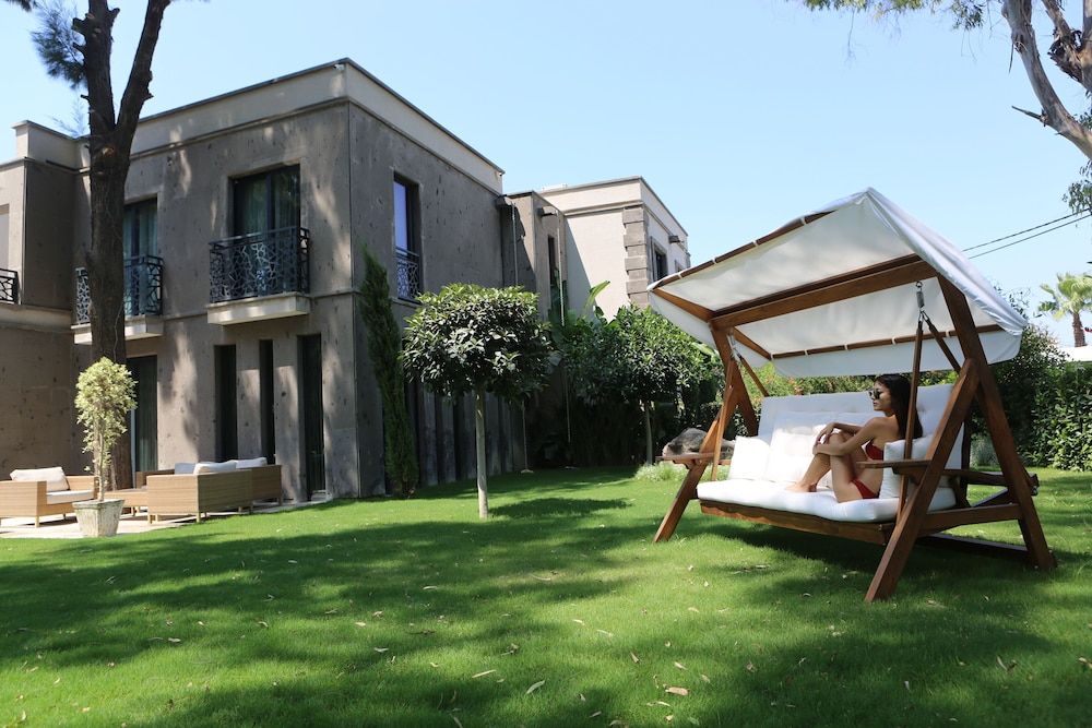 undefined Sandora Boutique Hotel 5