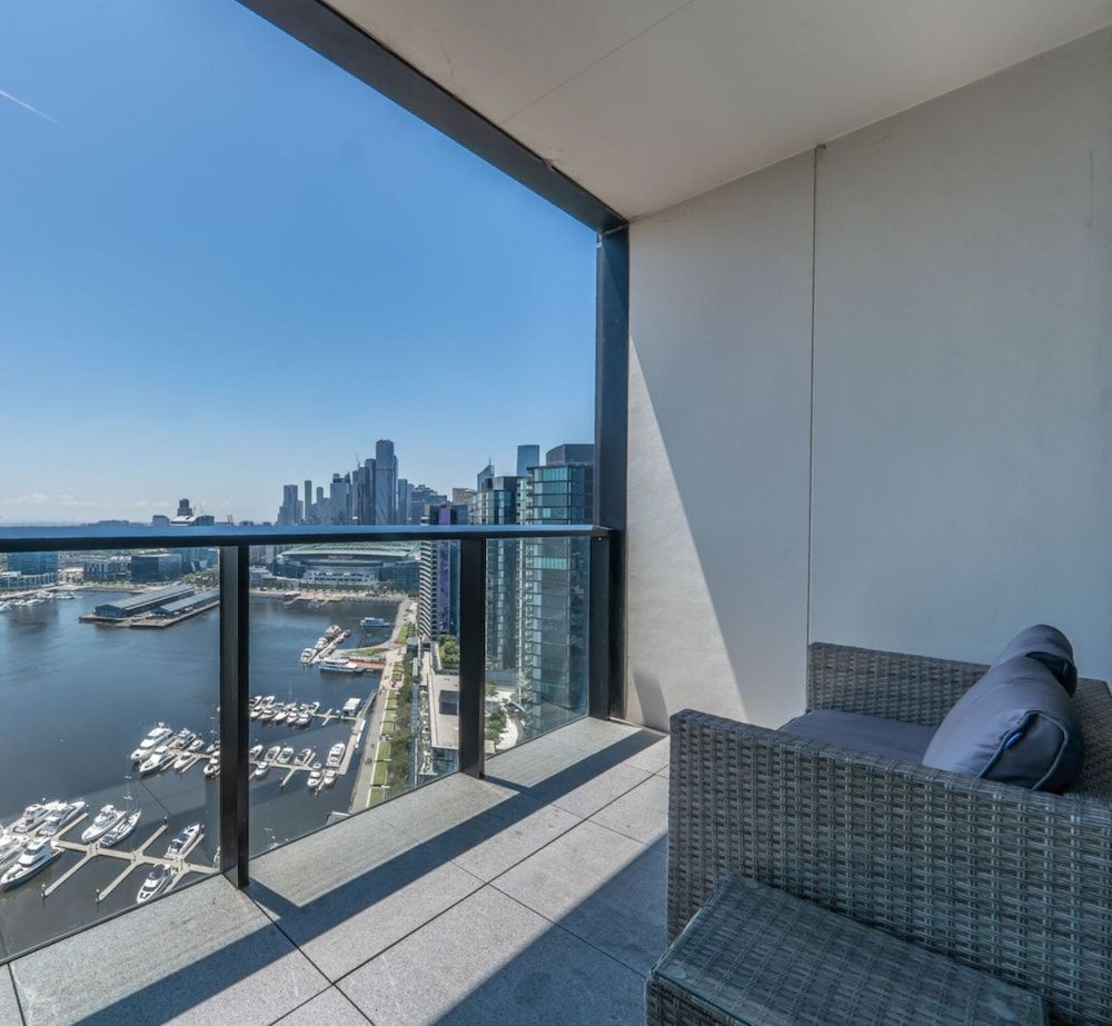 Melbourne Private Apartments - Collins Wharf Waterfront, Docklands Top Floor 2 BR / 2 Lvls - Sub Penthouse 3