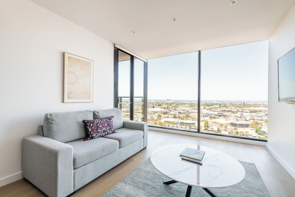 Melbourne Private Apartments - Collins Wharf Waterfront, Docklands One-Bedroom Apartment + Study with Yarra Views 8