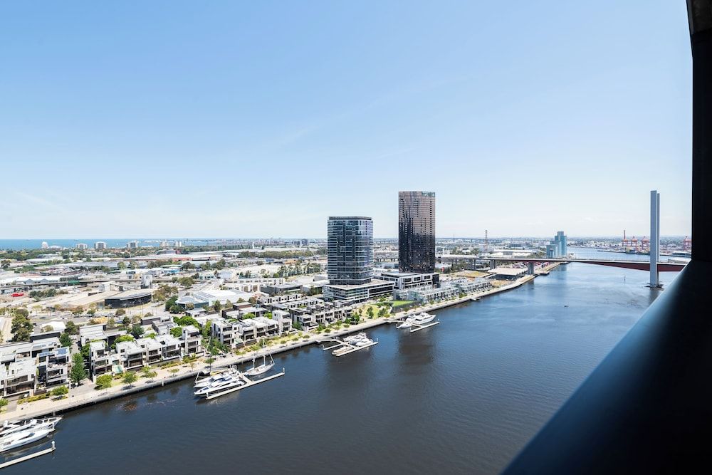 Melbourne Private Apartments - Collins Wharf Waterfront, Docklands One-Bedroom Apartment + Study with Yarra Views 2