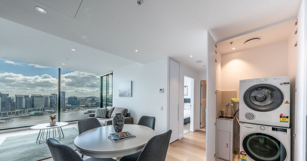 Melbourne Private Apartments - Collins Wharf Waterfront, Docklands 1 Bedroom Apartment + Study with Stadium & Harbour Views 7