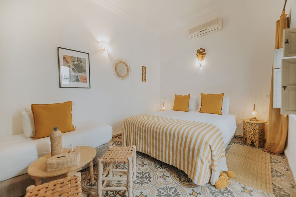 Riad Oriental Glory & Spa Superior Triple Room 4