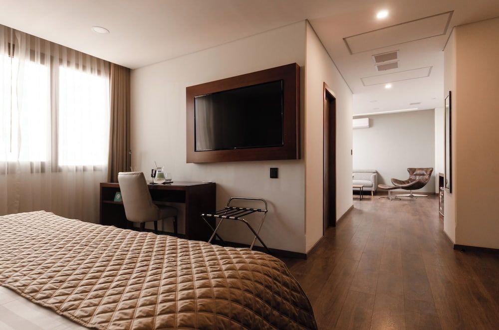 Hotel Mitru Sur Mitru suite 11