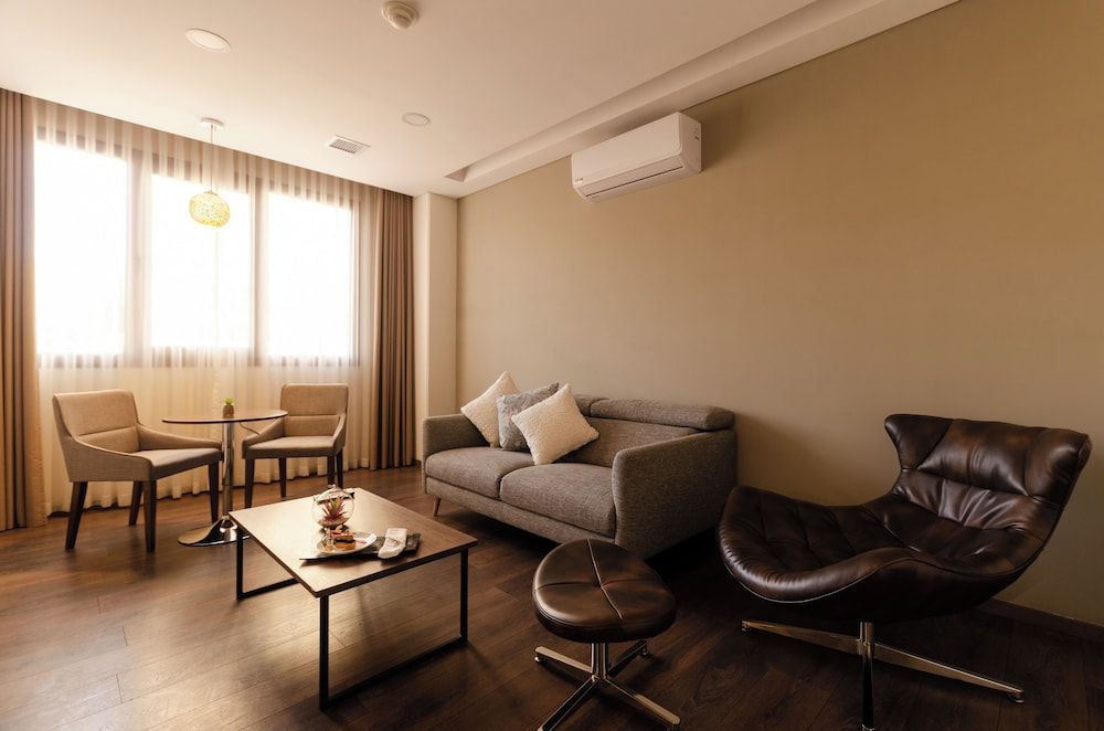 Hotel Mitru Sur Mitru suite 7