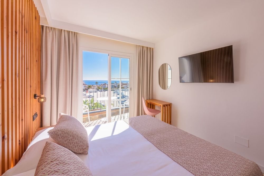 Sibarys Hotel Boutique Deluxe Double Room, Terrace, Partial Sea View 5