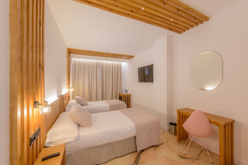 Sibarys Hotel Boutique Deluxe Double Room, Terrace, Pool View 3