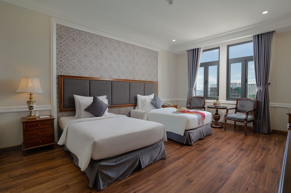 AVS Hotel Phu Quoc Deluxe Room, City View 4