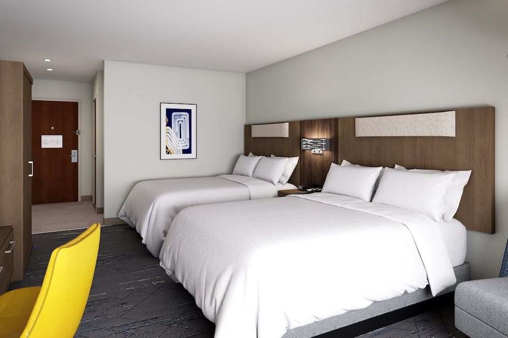 Standard Suite, 2 Queen Beds