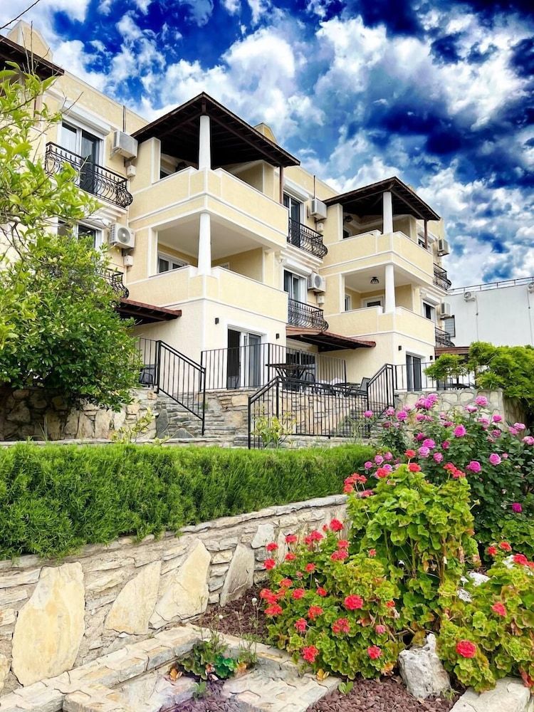 undefined Farrys Boutique Hotel & Beach Club 10